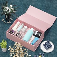 Boîtes magnétiques de luxe à faible MOQ, vente en gros, boîte cadeau rigide pliable en papier avec ruban et fermeture magnétique pour mariage et anniversaire