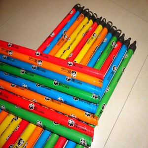Wholesale China <strong>Broom</strong> Sticks Modern Industrial <strong>Broom</strong> Stick Lightweight &amp; Durable <strong>Wooden</strong> <strong>Broom</strong> <strong>Handle</strong> for Home Floor Cleaning - Product Image 5