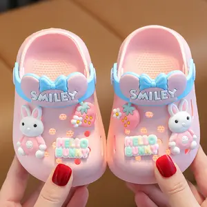 Sandali per bambini ragazzi ragazze estate coperta morbida suola antiscivolo pantofole cartoon scarpe con punta a foro per bambini