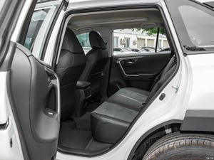 รถแก๊สโซลีน RA-V4ผลิตในประเทศจีนสำหรับ Toyota Rongfang 2024 2.0L CVT 2WD Urban Edition ใหม่ - Product Image 1