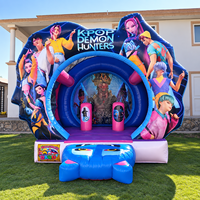 Ceyu K-Pop Stage Combo Toboggan Gonflable avec Tunnel en Maille Imprimé Figurines de Stars et Colonne Palmier pour Location de Fêtes d'Enfants