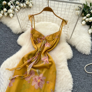 Abito Lungo Estivo Floreale da Donna con Spalline Sottili, Volant e Laccetti Frontali, Vestito Midi Fluido per Vacanze al Mare - Product Image 2