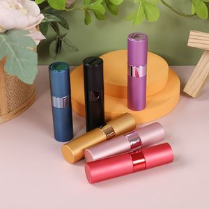 Dispensador de Perfume Giratorio de Tres Secciones, Botella de 8 ml con Recipiente Interior de Vidrio Cilíndrico, Botella de Spray Vacía para Muestras de Cosméticos - Product Image 1