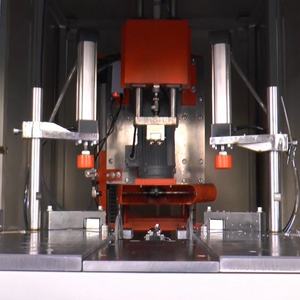 <span class=keywords><strong>Machine</strong></span> de nettoyage de coin CNC à haute efficacité avec roulement et moteur nettoie les scories de soudage PVC/UPVC et s'adapte aux profils multiples haute sécurité - Product Image 2