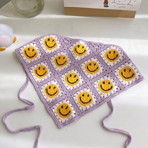 رباط رأس مثلث من الكروشيه للنساء من أعلى المنتجات مبيعًا رباط شعر محاك يدويًا مزين بشكل عباد الشمس وإبداعي مزين بفرشاة وجه مبتسم - Product Image 2