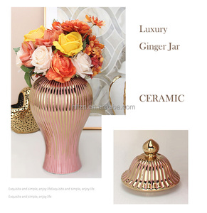Vase à fleurs en céramique haut de gamme, style pot à gingembre chinois, en porcelaine de luxe, avec couvercle, à nervures dorées, pour la décoration intérieure - Product Image 6