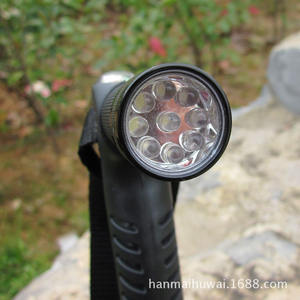 Bâton de randonnée extérieur avec 9 lumières LED, longueur réglable 53-112 cm, embout en caoutchouc pour la randonnée et les personnes âgées - Product Image 3