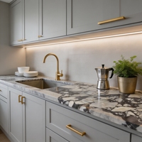 Dalle de marbre Calacatta Viola de luxe à texture naturelle, résistante à l'usure, pour îlot de cuisine et mur de fond de villa