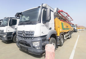 XCMG Machine à béton officielle HB62V 62m pompe à flèche en béton montée sur <span class=keywords><strong>camion</strong></span> à moteur diesel d'occasion - Product Image 2