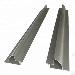 Rail de montage solaire en aluminium, surface anodisée, pour l'installation de systèmes photovoltaïques sur toiture - Product Image 2