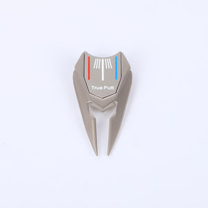 Accessoires de golf personnalisés en métal : Outil de réparation de divots et marqueur de balle de golf - Product Image 4