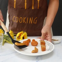 Nouvel Ensemble Manjia Économique de 19 Ustensiles de Cuisine en Silicone avec Manche en Bois, Planche à Découper et Seau de Rangement
