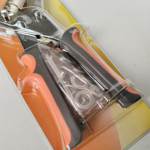 Punzonadora manual de ojales <span class=keywords><strong>a</strong></span> <span class=keywords><strong>mano</strong></span> de 10/6mm para tela de lona de póster - Product Image 3