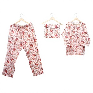 Conjunto de 2 piezas para mujer, pantalones hasta el tobillo con estampado floral de algodón, corte holgado, cuello redondo, manga tres cuartos, cintura elástica, informal - Product Image 1