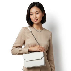 Sac à bandoulière en cuir PU blanc en forme d'enveloppe avec chaîne, fermeture à rabat, élégant pour femme, idéal pour les fêtes et mariages - Product Image 4
