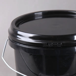 Seau en plastique recyclable Innopack blanc de 18 L avec poignées et couvercle, de qualité alimentaire, pour l'emballage des aliments, du gaz et de l'huile - Product Image 5