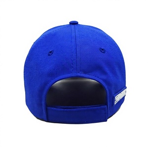 Casquette de baseball structurée à 6 panneaux pour adulte avec patch en caoutchouc personnalisable, fabriquée en usine au Vietnam, style vintage jeune et dynamique pour le quotidien - Product Image 2