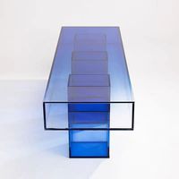 Moderner Blauer Acryl-Couchtisch mit Farbverlauf, Rechteckiger Ombre-Mitteltisch, Minimalistisches Möbelstück für Wohnzimmer und Hotel
