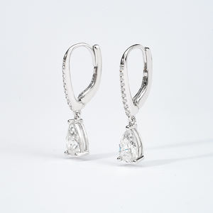 Pendientes de Aro de Plata de Ley S925 con Moissanita de 1ct, Corte Pera de 5*8mm - Product Image 2