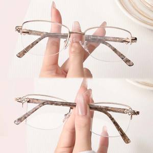 <span class=keywords><strong>Gafas</strong></span> de Moda con Media Montura Metálica <span class=keywords><strong>para</strong></span> Mujer, Certificadas por el Estándar Global de Reciclaje, Ideales <span class=keywords><strong>para</strong></span> Trabajar en la Computadora Durante Periodos Prolongados - Product Image 1