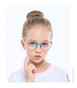 <span class=keywords><strong>Lunettes</strong></span> d'ordinateur <span class=keywords><strong>anti</strong></span>-<span class=keywords><strong>lumière</strong></span> <span class=keywords><strong>bleue</strong></span> pour enfant, modè<span class=keywords><strong>le</strong></span> rétro, vente en gros, cadre optique rond, <span class=keywords><strong>lunettes</strong></span> pour petite fille, nouvelle collection - Product Image 2