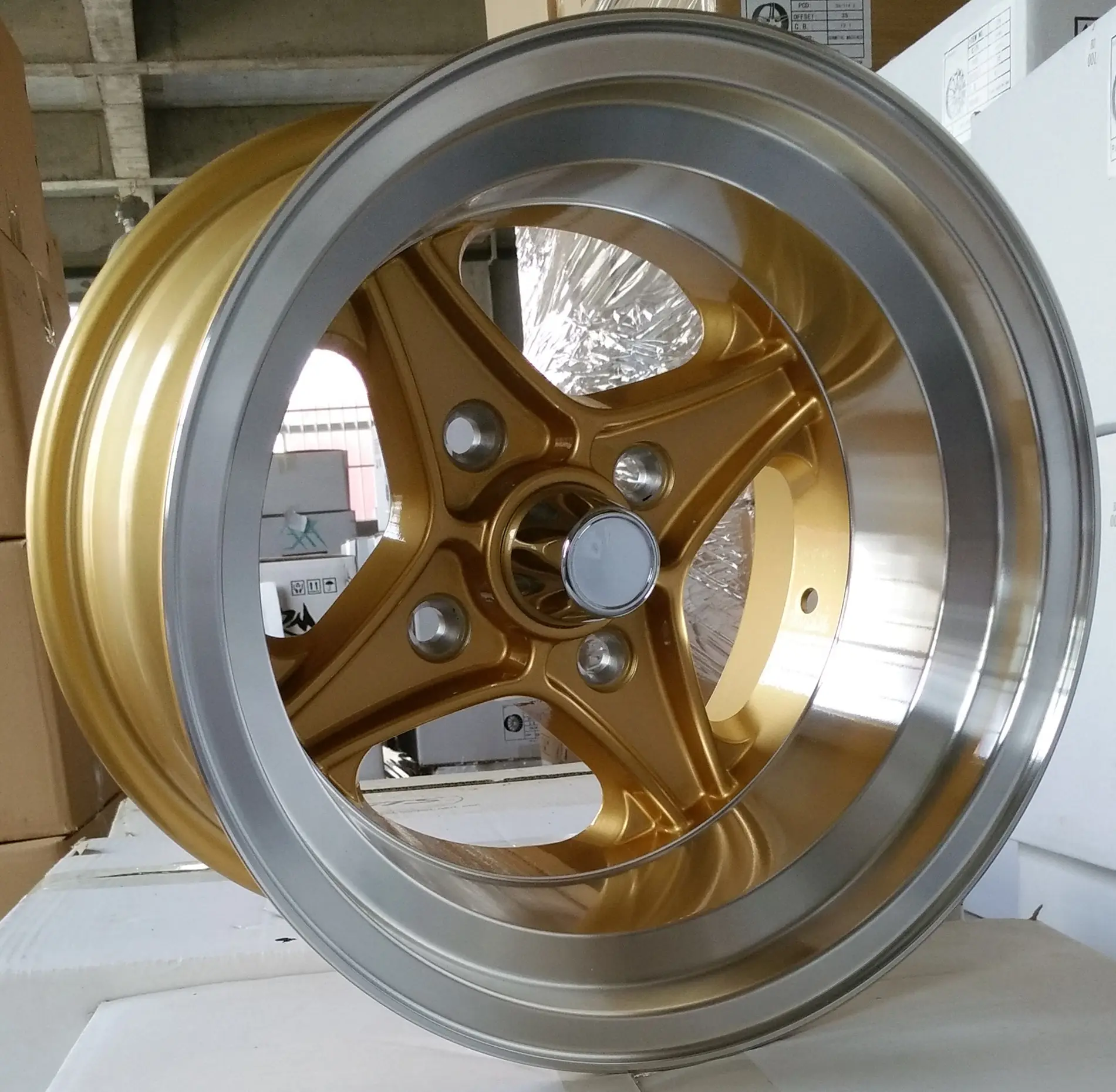 Автомобильное колесо 14 дюймов 14x8,0 14x9,0 14x10 14x12 с PCD 4x114,3 Rota Wheels XO4 Gold с полированными губами