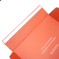 Boîte d'expédition personnalisée en carton ondulé pour vêtements, avec bande déchirable et adhésif auto-scellant, pour les retours d'expédition e-commerce