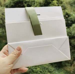 Wholesale Clothing Perfume Packaging Jewelry <b>Gift</b> Shopping Paper Bag Luxury White Modern Die Cut Unique Paper Bags - Product Image 2