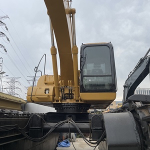 รถขุดตีนตะขาบ CAT 320CL 22 ตัน คุณภาพสูง มือสองแท้ แบบยาวและกว้างพิเศษ สำหรับงานก่อสร้างและเหมืองแร่ - Product Image 2