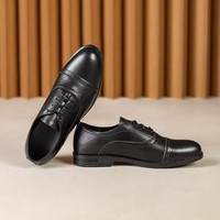 Personnalisation d'usine, personnalisation du logo, OEM, ODM. Chaussures en cuir brogues classiques à trois empiècements pour hommes, style britannique, chaussures habillées.