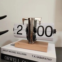 Horloge de table mécanique à affichage numérique Miao Ke, style européen contemporain, design artisanal pour salon, avec fonction de retournement de page