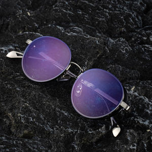 Lunettes de soleil rétro européennes et américaines pour hommes, monture ovale, monture complète en métal, protection UV400, classe 2, couleur noire - Product Image 3