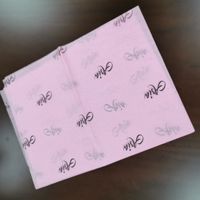 Carton offset personnalisé blanc rose pour vêtements Papier de soie de haute qualité pour l'emballage et l'impression de cadeaux