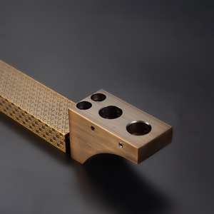 Poignée <span class=keywords><strong>de</strong></span> porte coulissante en bronze au design moderne personnalisé, extension <span class=keywords><strong>de</strong></span> boîte en alliage d'aluminium sculptée en bois pour villas et hôtels - Product Image 4