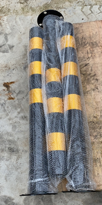 Poteau de signalisation routière en métal pour barrière de sécurité, vente directe usine - Product Image 2