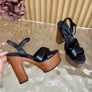 รองเท้าส้นสูงแบบเปิดนิ้วเท้าลายไม้ พื้นหนา คุณภาพสูง สำหรับผู้หญิง สไตล์หรูหราและเซ็กซี่ เหมาะสำหรับใส่ลำลอง - Product Image 4