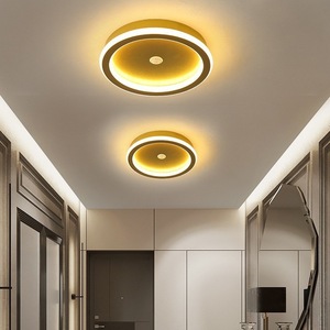 Plafonnier LED moderne en fer <span class=keywords><strong>avec</strong></span> détecteur <span class=keywords><strong>de</strong></span> <span class=keywords><strong>mouvement</strong></span> à induction intégré, luminaire intelligent à montage en surface pour éclairage intérieur, blanc - Product Image 1