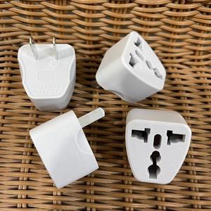 Adaptador de enchufe, adaptador de dos a tres clavijas, enchufe al por mayor para tiendas de un dólar, enchufe doméstico multifuncional. - Product Image 2