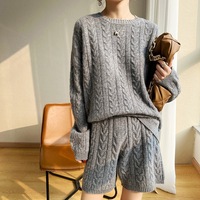 Ensemble deux pièces Richman d'hiver en cachemire torsadé, pull col rond et short décontracté en maille plate, pour femme