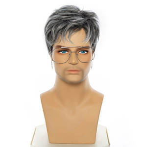 Perruque Courte Droite Dégradée Grise pour Hommes Européens et Américains, en Soie Haute Température, Vente en Gros Transfrontalière - Product Image 5
