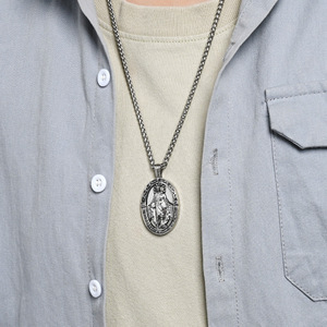 Collar de la Virgen María para hombre, colgante temático de aleación de zinc, cadena estilo hip hop urbano, cadena protectora para suéter - Product Image 3