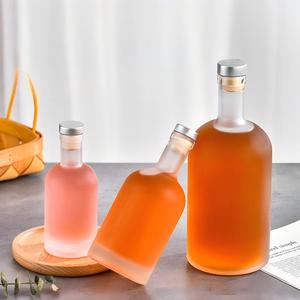 Botella <span class=keywords><strong>de</strong></span> Vidrio Transparente Redonda Personalizada para Vodka y <span class=keywords><strong>Whisky</strong></span> <span class=keywords><strong>de</strong></span> 250 ml, 500 ml, 700 ml, 750 ml - Product Image 3