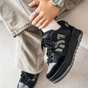 Chaussures rétro tendance nationale, style de niche, semelle épaisse, chaussures de skate décontractées polyvalentes pour couple - Product Image 1