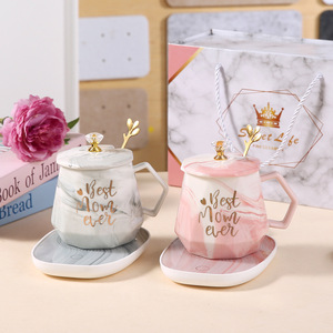 Cadeau pour la fête <span class=keywords><strong>des</strong></span> mères et les anniversaires, tasse à température constante 55°C avec couvercle et cuillère, compatible micro-ondes, style européen, ensemble cadeau - Product Image 1