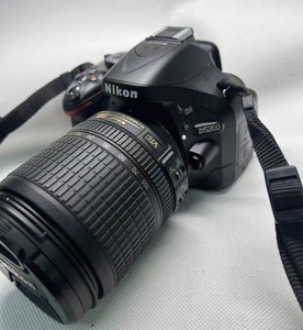 Appareil photo numérique d'occasion complet <span class=keywords><strong>D5200</strong></span> avec objectif zoom 18-105 mm, appareil photo complet d'origine - Product Image 1