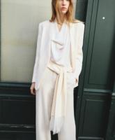 Ensemble trois pièces de luxe en mélange de lin pour femme : haut drapé à col bénitier, blazer court et pantalon large – Fabrication OEM/ODM sur mesure
