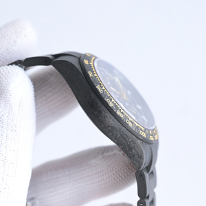 นาฬิกาข้อมือแต่ละเรือนมีลวดลายคาร์บอนไฟเบอร์ที่เป็นเอกลักษณ์เฉพาะตัว เป็นราชาแห่งคุ้มค่าคุ้มเงิน นาฬิกาข้อมือจักรกลสำหรับผู้ชาย - Product Image 3