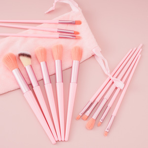 Ensemble de 13 pinceaux de maquillage professionnels à manche en bois et poils synthétiques, avec logo personnalisé, pour le visage, le fond de teint et le correcteur - Product Image 6