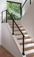 Idée de conception de main courante moderne en acier inoxydable, garde-corps de câble noir pour escalier, poteau incliné invisible, angle réglable