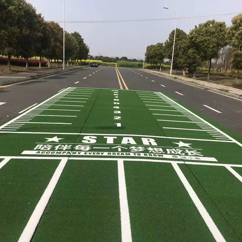 סין יצרן מותאם אישית לוגו כדורגל אימון מלאכותי דשא כדורגל דשא עבור ספורט משטח
